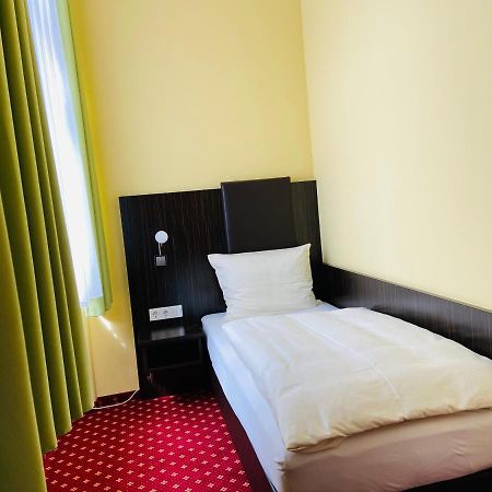 Pension Katharinenschule Айзенах Екстериор снимка