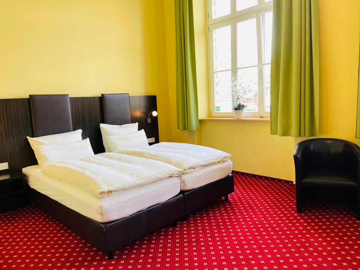 Pension Katharinenschule Айзенах Екстериор снимка