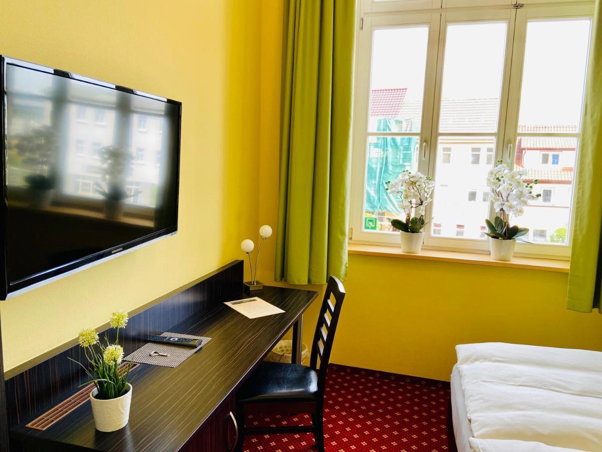 Pension Katharinenschule Айзенах Екстериор снимка