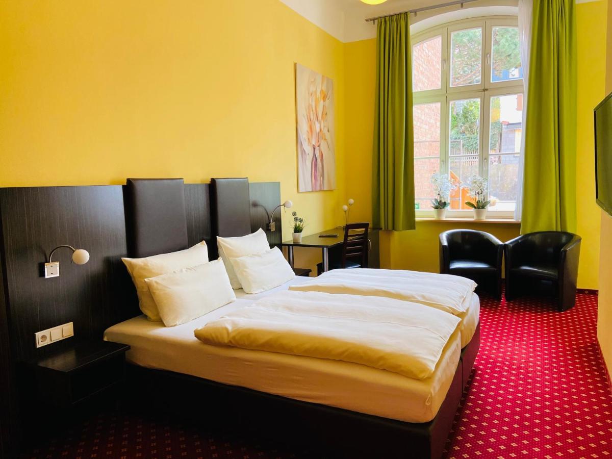 Pension Katharinenschule Айзенах Екстериор снимка